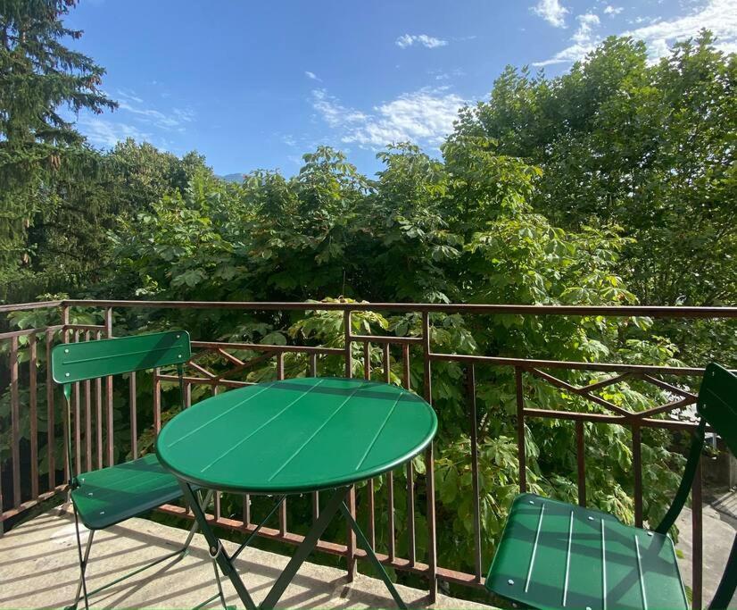 Апартаменты T2 Cocon Avec Balcon Et Parking Ла-Рош-сюр-Форон Экстерьер фото
